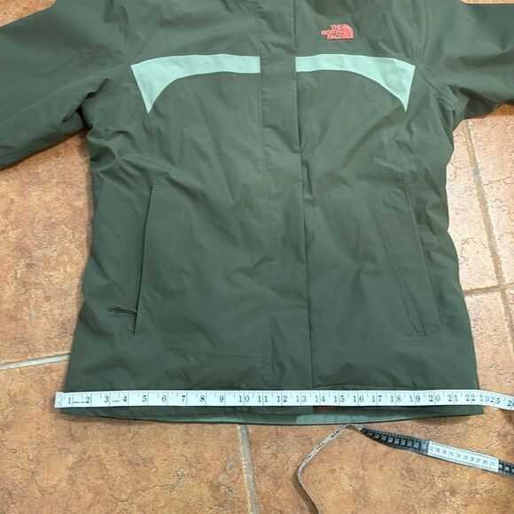 The North Face 3 in 1 triclimate women’s Army Green Orange winter jacket size L - Picture 15 of 16